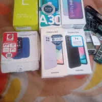 چندعددجعبه وبرد گوشی نوکیا ساده سالم فقط ال سی دی