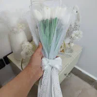دسته گل عروس با لاله مصنوعی