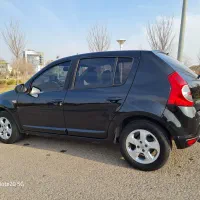 ساندرو اتومات مدل ۹۶ مشکی سالم و کم‌استهلاک