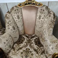 مبلمان سلطنتی اصل در حد نو همراه جلو مبلی و عسلی|مبلمان خانگی و میز عسلی|دامغان, |دیوار