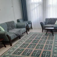 مبل راحتی در حد نو