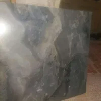 کفش و۲ کارتن کاشی  کف ۳۰در۳۰ و۶۰ در۶۰|کیف، کفش، کمربند|خرمشهر, |دیوار