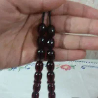 تسبیح شرابی سی سال پیش جنسش رو نمیدونم