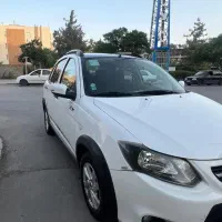 کوییک r99 سفید مشکی با رینگ