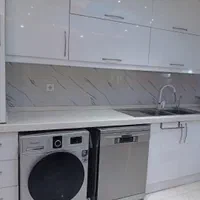 نصب تخصصی قرنیز  لمینت ماربل شیت چمن مصنوعی کف پوش|خدمات پیشه و مهارت|شیراز, ارم|دیوار