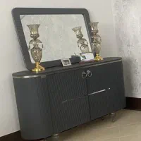 آیینه و میز کنسول و میز تلویزیون