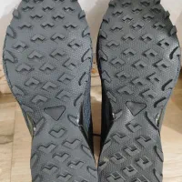 کتونی اورجینال|کیف، کفش، کمربند|صومعه‌سرا, |دیوار