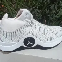 حراج ۲۵۰۰ جفت کفش یکجا جفتی ۵۰۰ تومان