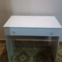 میز تحریر درحد نو