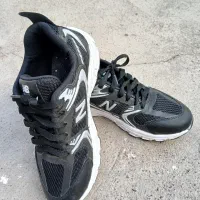 کفش اسپرت|کیف، کفش، کمربند|تربت جام, تیپ ۳۸ زرهی تربت جام|دیوار