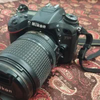 دوربین نیکون D7200 با لنز ۱۸-۱۴۰ درحد نو|دوربین عکاسی و فیلمبرداری|شیراز, دروازه قران|دیوار