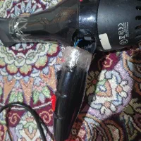 سشوارشکسته و نیاز ب تعمیر
