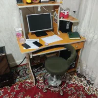میز تحریر و میز کامپیوتر