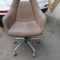 فروش دو عدد صندلی اداری