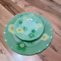 یک ست میوه خوری و پیش دستی