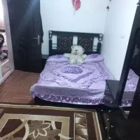 سرویس کامل تخت وکمد لباس میز و آینه ی آرایشی