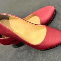 کفش پاشنه دار مجلسی