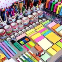 کمک به ۱۰ دانش‌آموز برای سال تحصیلی