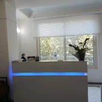 کانتر منشی در مطب پزشکی