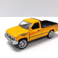 ماکت (ماشین) فلزی تویوتا وانت