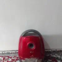 تعدادی لوازم برقی با پرده|پرده، رانر، رومیزی|رشت, عینک|دیوار