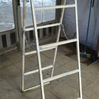 دو عدد نردبان|ابزارآلات|ارومیه, |دیوار