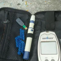 دستگاه تست قند خون کاملا سالم