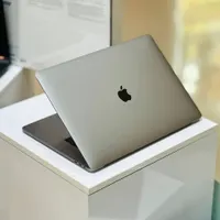 لپ تاپ macbook pro 2017 touchbar گرافیکی/مک بوک