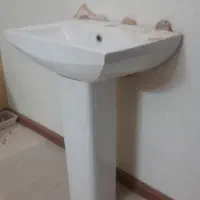 روشویی با پایه