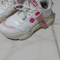 کتانی سالم در حد نو سایز ۳۷ ۳۸