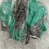 لباس وکفش کار|لباس|صدرا-فارس, فاز ۱|دیوار