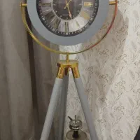 ساعت ایستاده