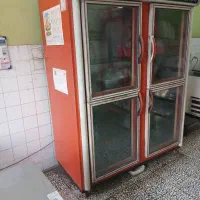 یخچال مغازه سالم و تمیز