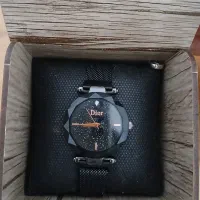 ساعت خوشگل و نو