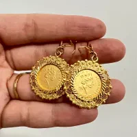 گوشواره و دستبند