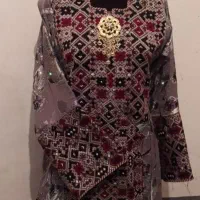 وصل‌ لباس زنانه