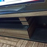 میز تلویزیون در حد نو