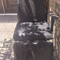 آیینه و صندلی آرایشگاه تمیز|آرایشگاه و سالنهای زیبایی|ملایر, |دیوار