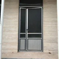 درب و پنجره آلومینیومی