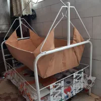 گهواره محکم وکامل فلز