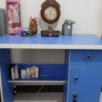 میز تحریر در حد نو