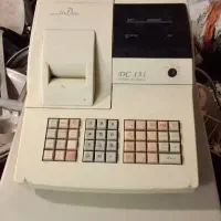 دستگاه فروشگاهی در حد نو با صندوق