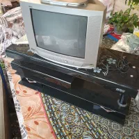 تلوزیون ۲۱ اینچ سامسونگ+میز