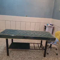 لوازم ارایشگاهی.آینه ارایشگاه.میزپذیرش.تخت و صندلی
