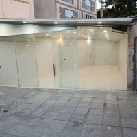 مغازه ناب بر خیابان اصلی