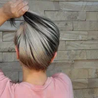 اصلاح صورت‌ابرو / کوتاهی مو / انواع رنگ لایت|خدمات آرایشگری و زیبایی|اصفهان, خانه اصفهان|دیوار