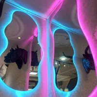 همکار خانم جهت کار در فروشگاه صنایع چوبی نیازمندیم