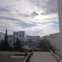 آپارتمان ۱۰۰متری  دو خواب نور گیر عالی .