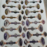 ماساژور صورت سنگ طبیعی