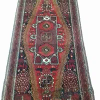 قالیچه قدیمی 1متر و10 عرض 3متر قد فروشی هست